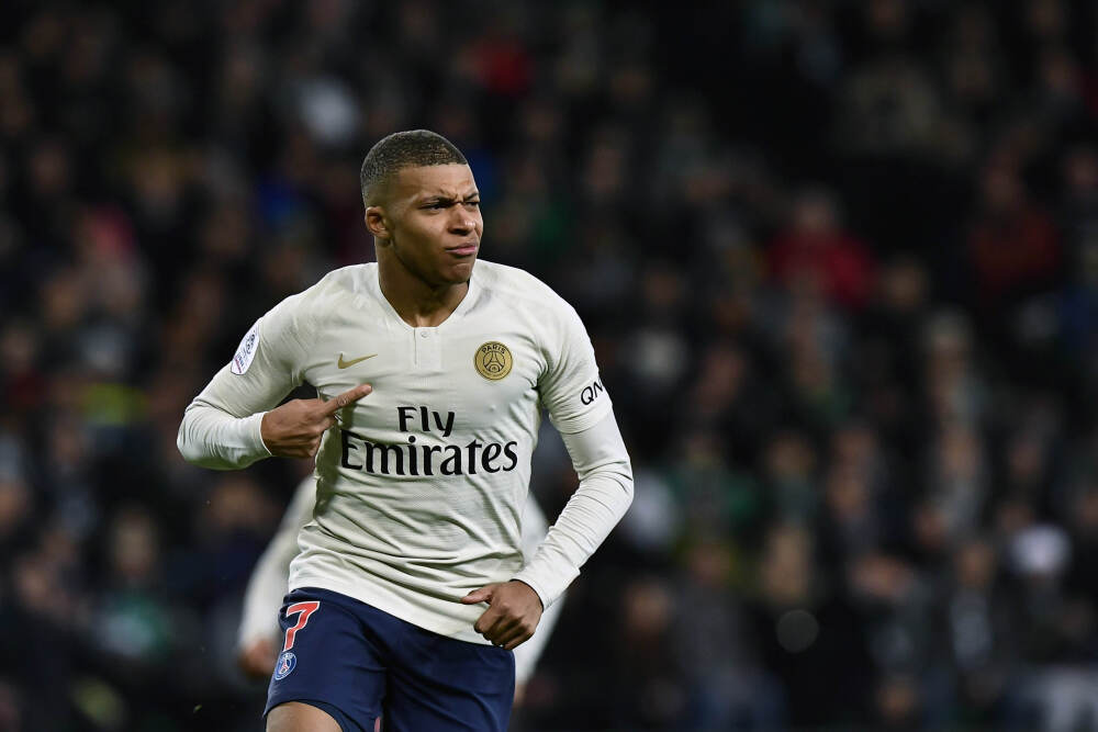 操盘必读丨纳指再创新高；3月新房价格上涨城市增至14个